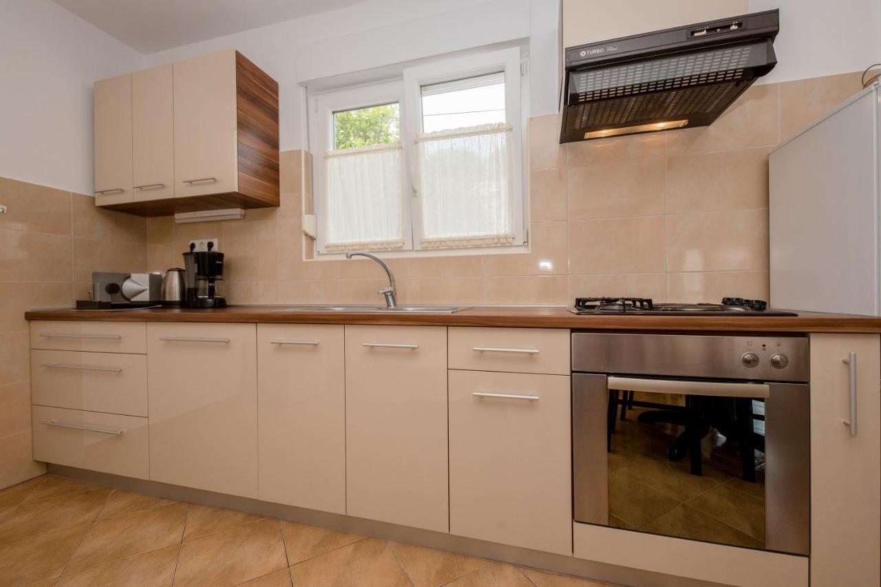 Apartmani Marica Beg Palit Exteriör bild